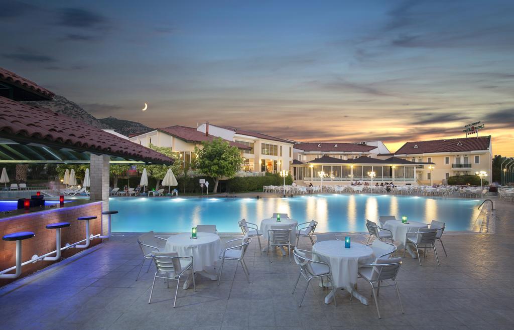Lycus River Thermal Hotel Pamukkale Exterior photo
